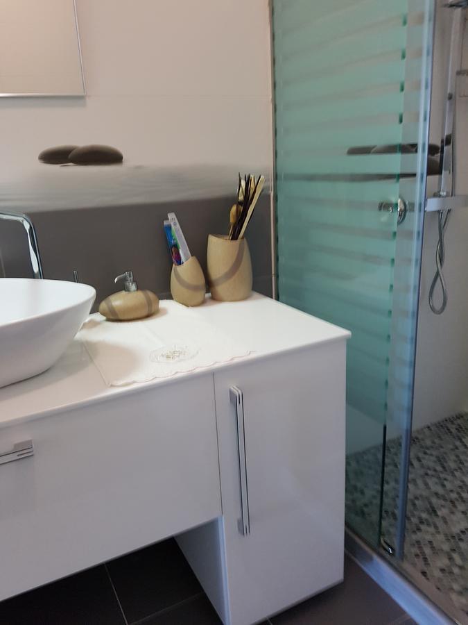 Sofia'S Holiday Apartment Влёра Экстерьер фото